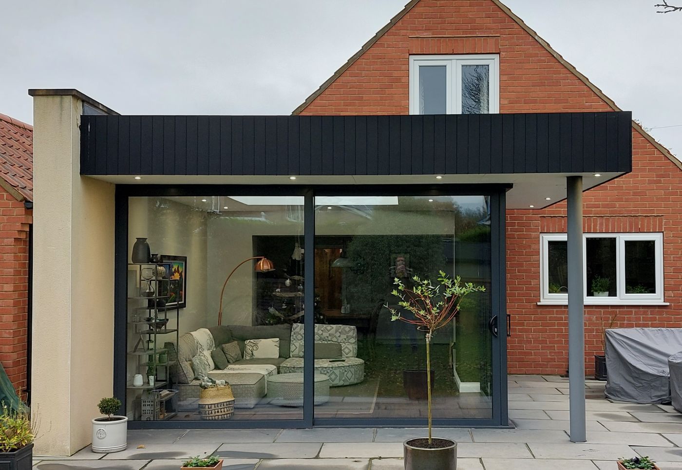Garden room extension with glazed corner
